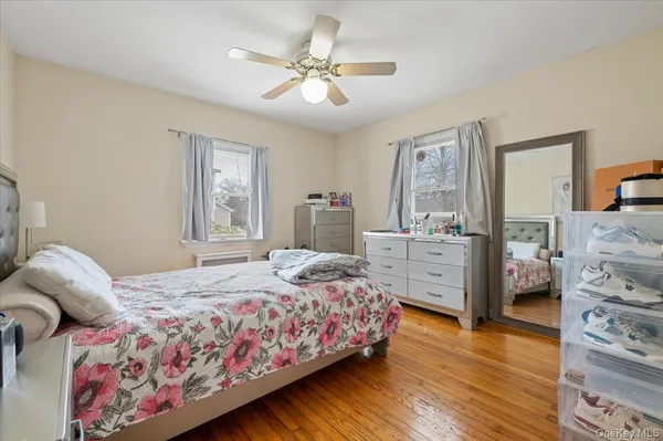 $3,500 | 316 South 3rd Street, Lindenhurst, NY 11757