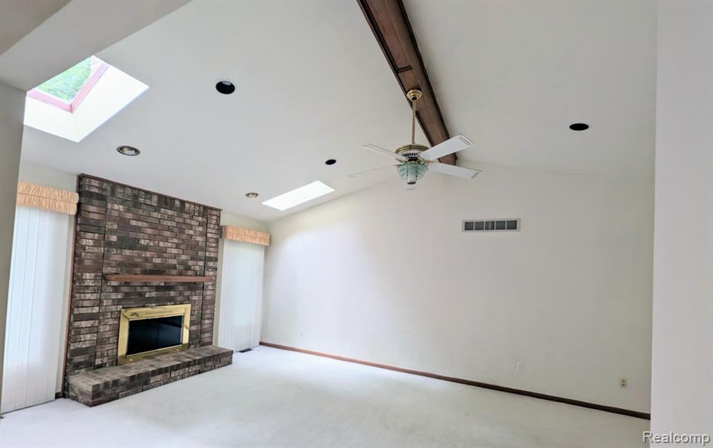 421 Buttercup Drive Rochester Hills, MI 48307 - Photo 9 of 21