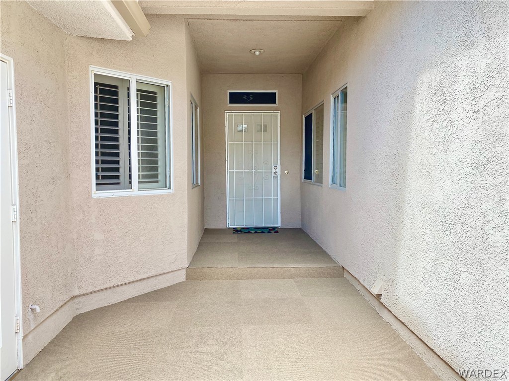 3171 Partridge Run Street Laughlin, NV 89029 - Photo 3 of 36 an empty room with windows