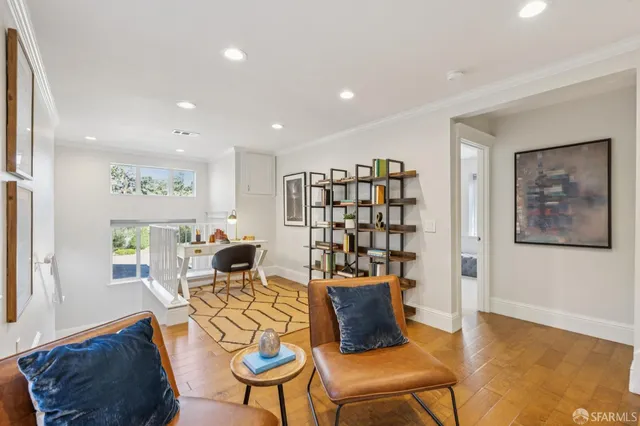 $995,000 | 165 West MacArthur Boulevard, Oakland, CA 94611