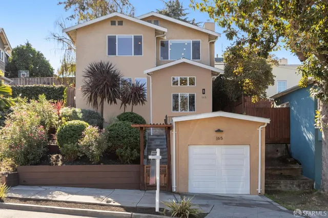 $995,000 | 165 West MacArthur Boulevard, Oakland, CA 94611