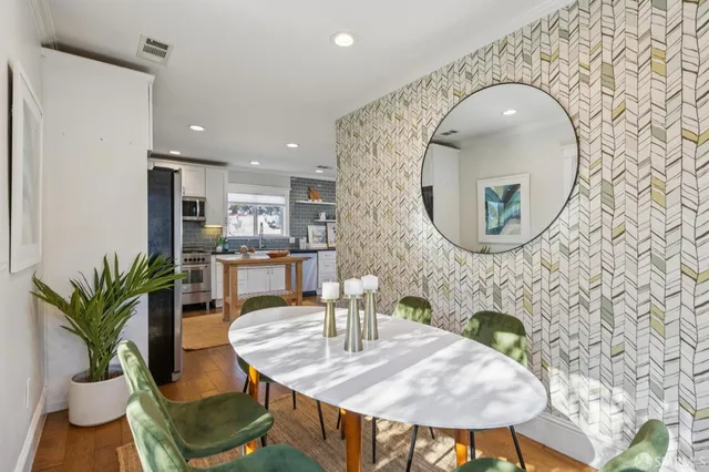 $995,000 | 165 West MacArthur Boulevard, Oakland, CA 94611