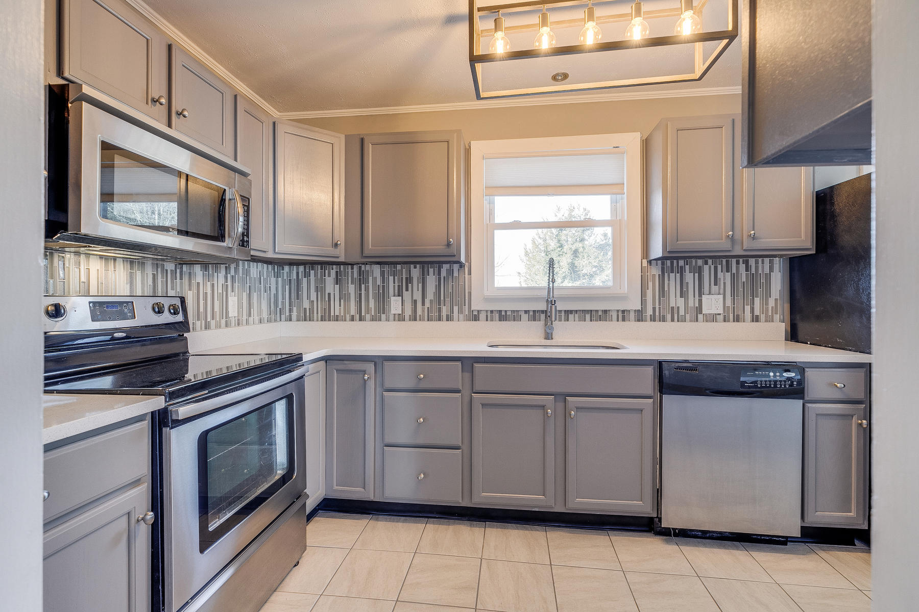 3648 Crest Road Kingsport, TN 37664 - Photo 18 of 57 013