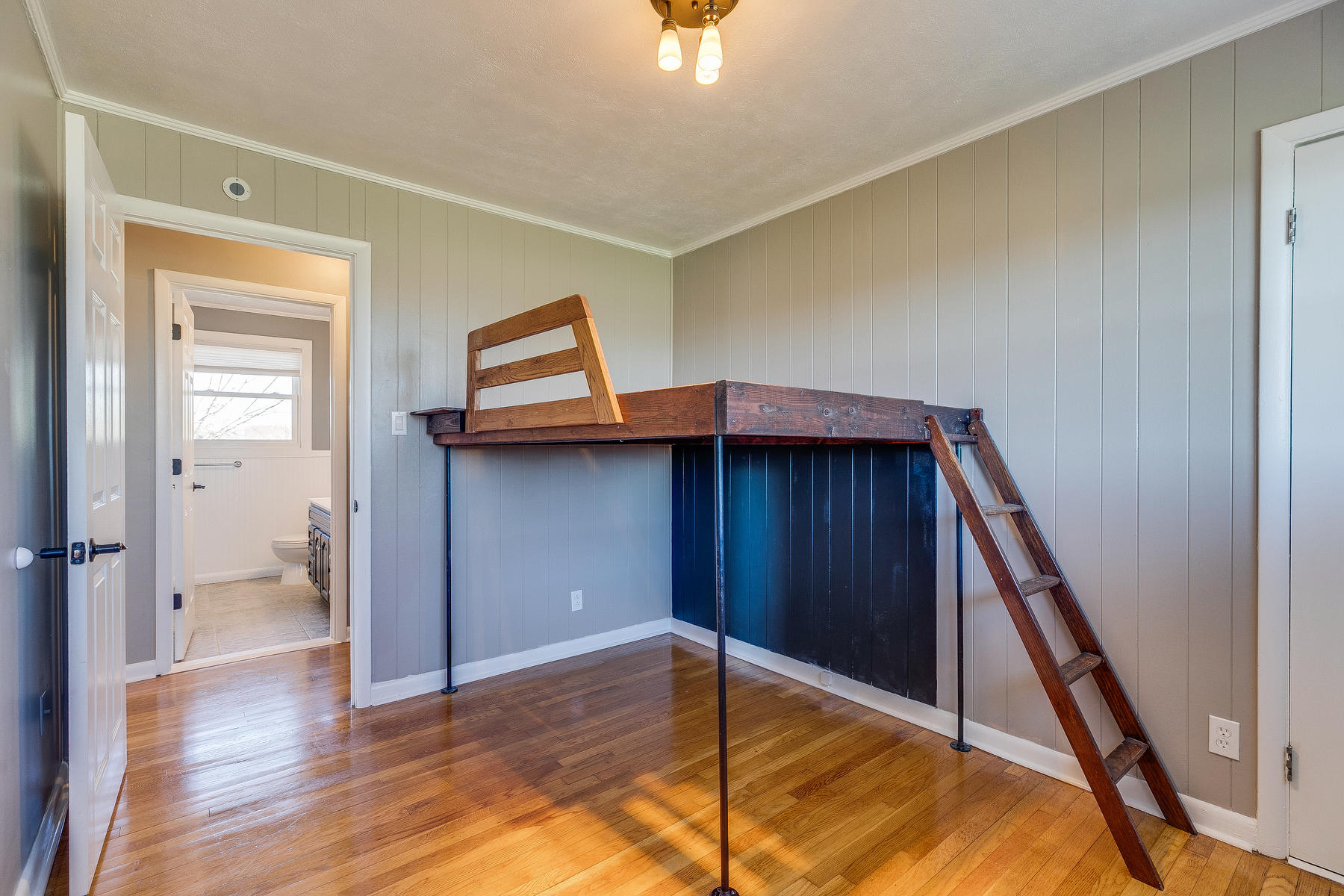 3648 Crest Road Kingsport, TN 37664 - Photo 28 of 57 031