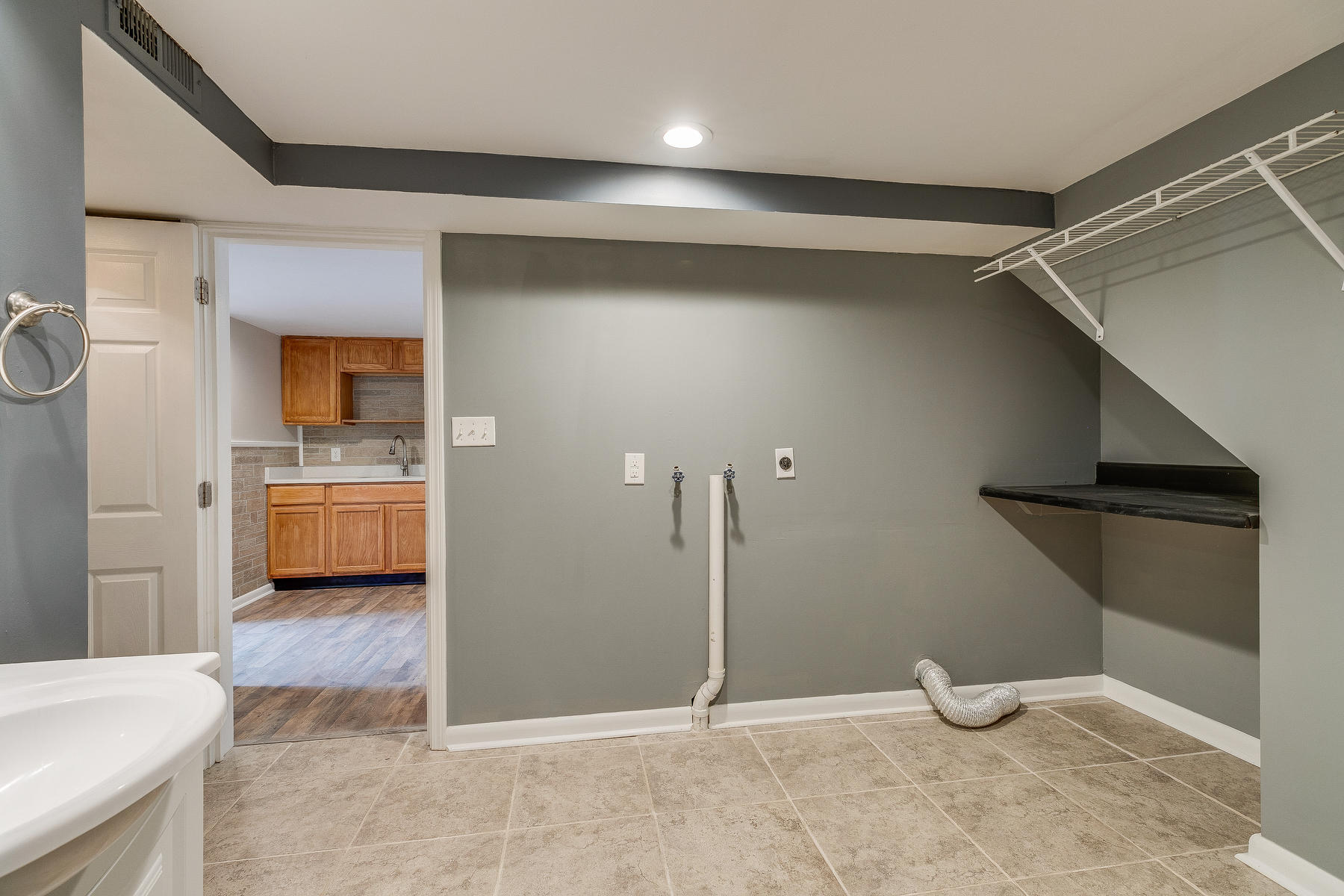 3648 Crest Road Kingsport, TN 37664 - Photo 48 of 57 045
