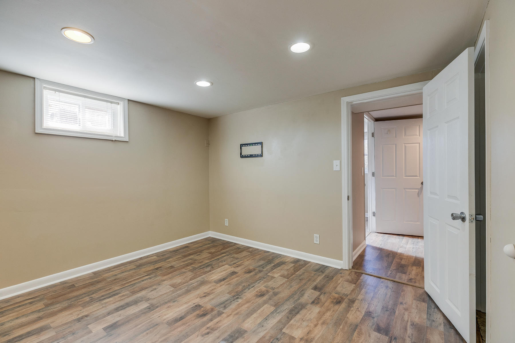 3648 Crest Road Kingsport, TN 37664 - Photo 50 of 57 042