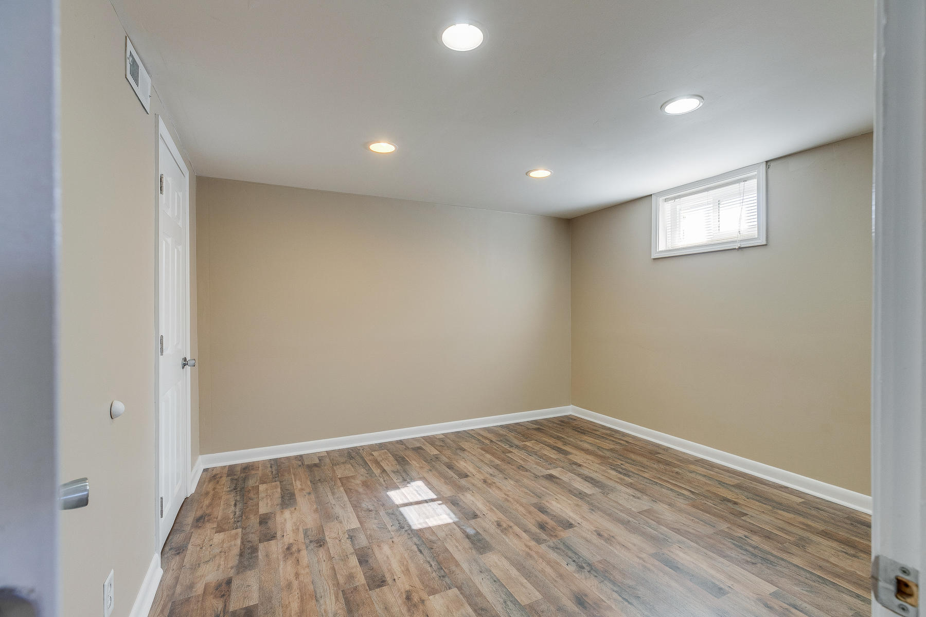 3648 Crest Road Kingsport, TN 37664 - Photo 51 of 57 041
