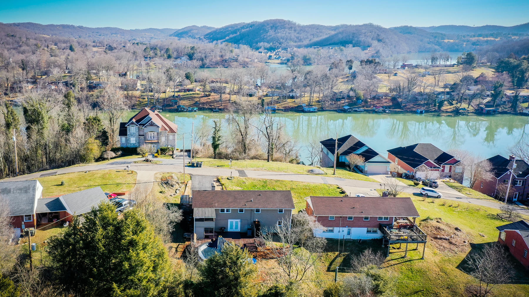 3648 Crest Road Kingsport, TN 37664 - Photo 8 of 57 105