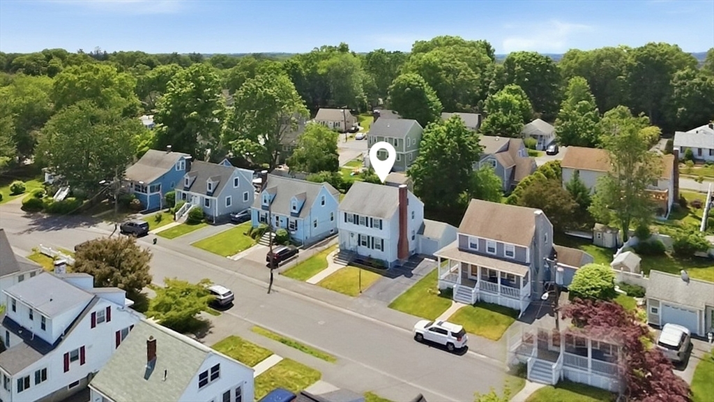 31 Beech Street Dedham, MA 02026 - Photo 3 of 40