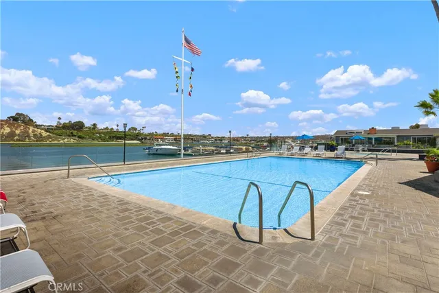 $472,500 | 264 Mayflower Drive, Newport Beach, CA 92660