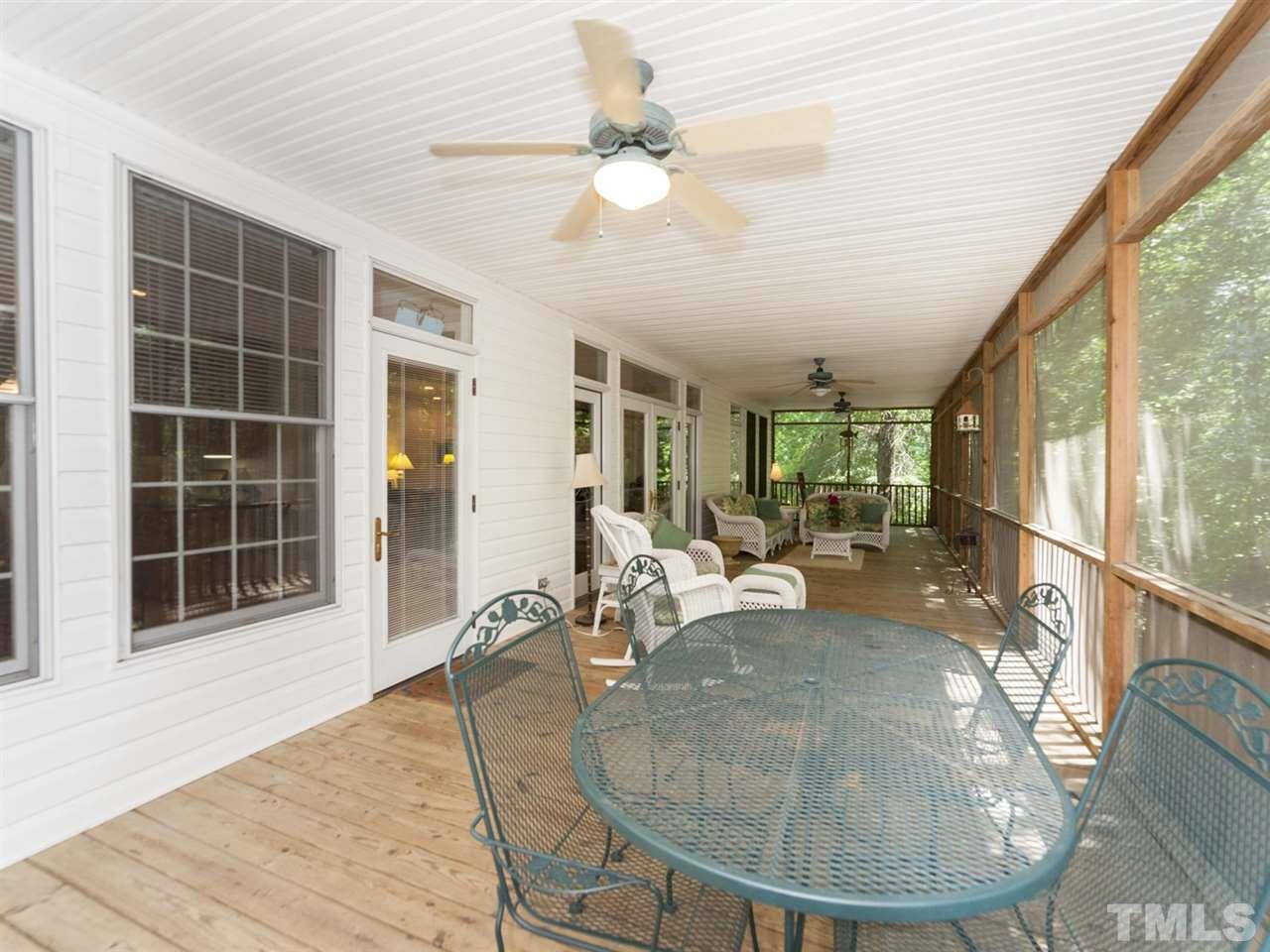 3425 Thomas Road Henderson, NC 27537 - Photo 21 of 25 a view of a livingroom with furniture and window