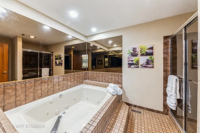 $1,150,000 | 37756-88 North Cedar Lake Road, Lake Villa, IL 60046