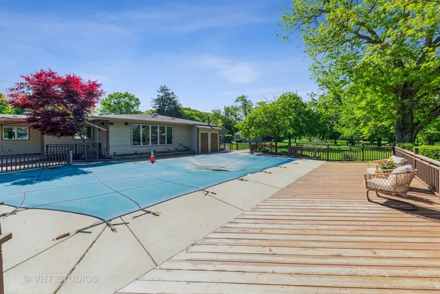 $1,150,000 | 37756-88 North Cedar Lake Road, Lake Villa, IL 60046