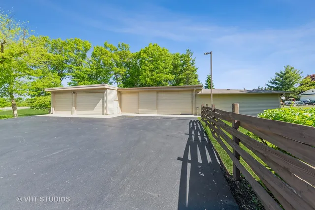 $1,150,000 | 37756-88 North Cedar Lake Road, Lake Villa, IL 60046