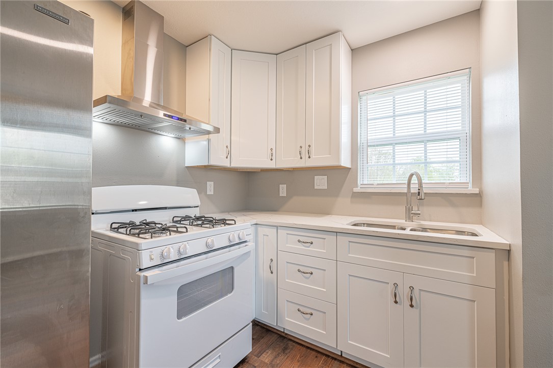708 Frank Street Navasota, TX 77868 - Photo 7 of 14 Cute renovated kitchen.