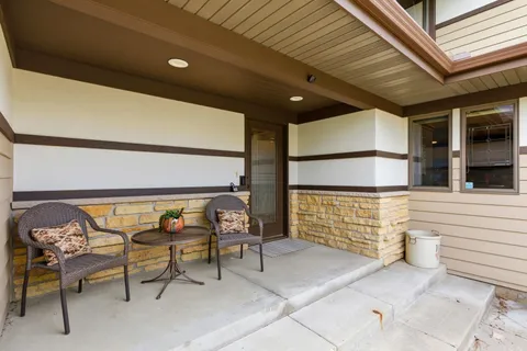 $999,000 | 8901 Timber Wolf Trail, Madison, WI 53717