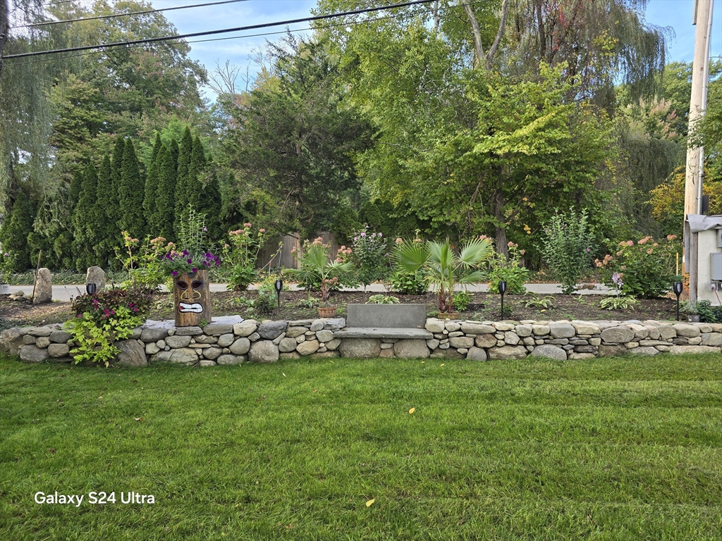 878 Flat Hill Road Lunenburg, MA 01462 - Photo 7 of 17