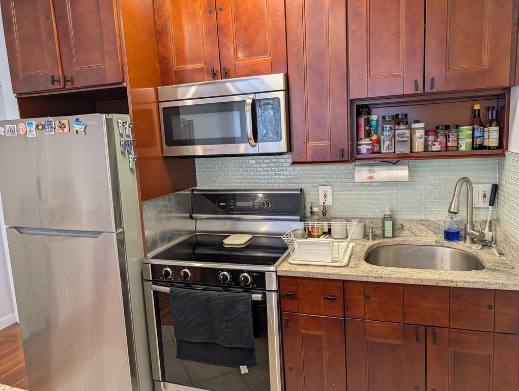 15 University, Unit 25 Brookline, MA 02445 - Photo 8 of 11