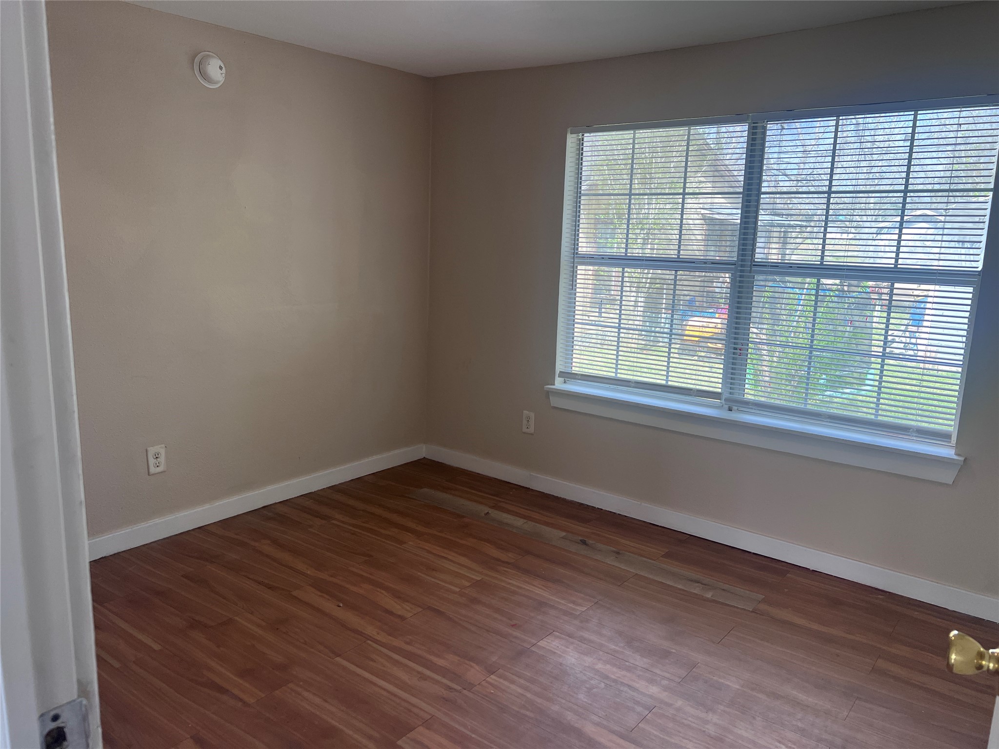 814 Sun Street Boling, TX 77420 - Photo 10 of 13 Bedroom 2