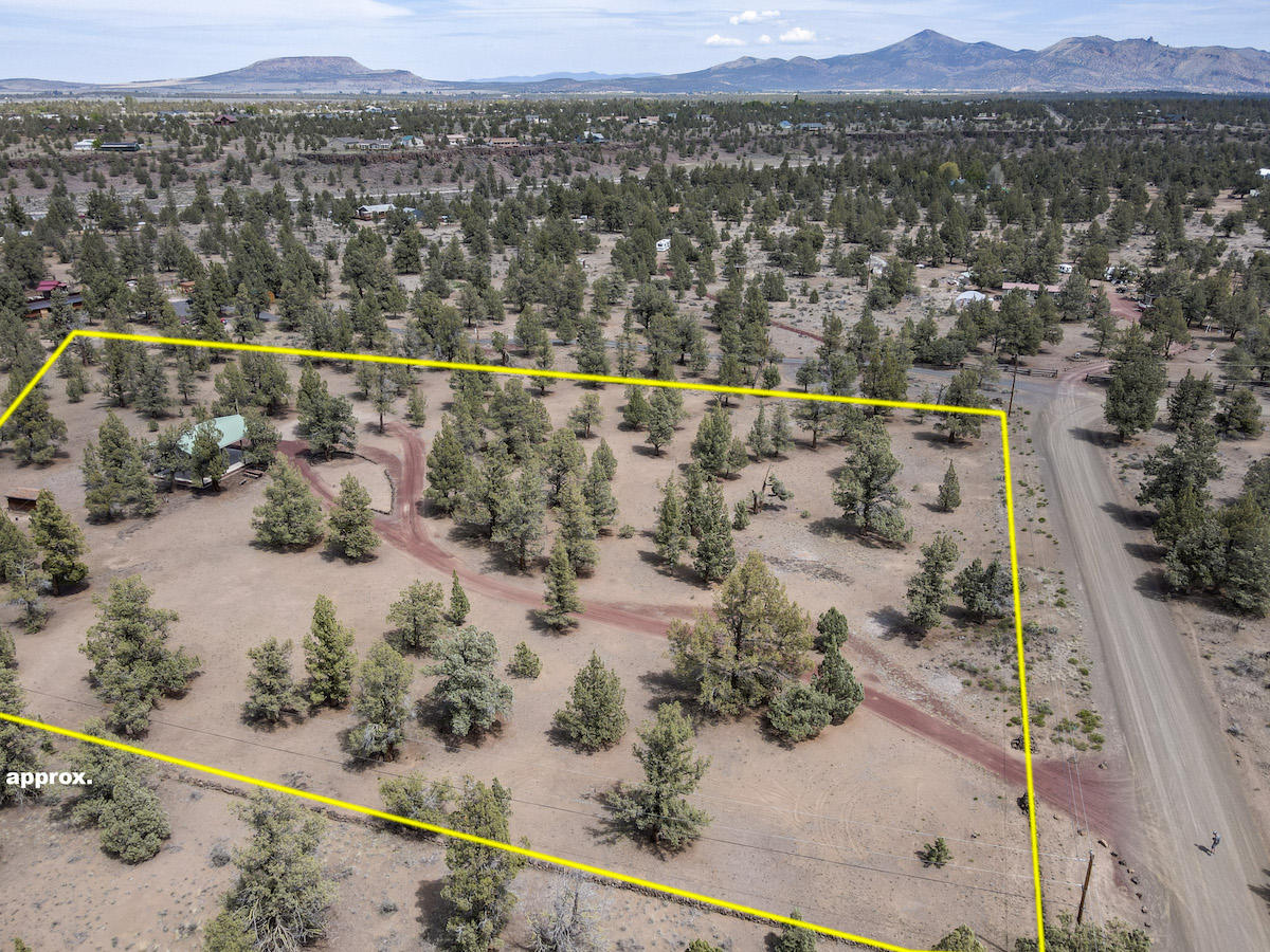6702 Southwest Ferret Road Terrebonne, OR 97760 - Photo 32 of 40 2021_05_12_6702_sw_ferrett_lot-40