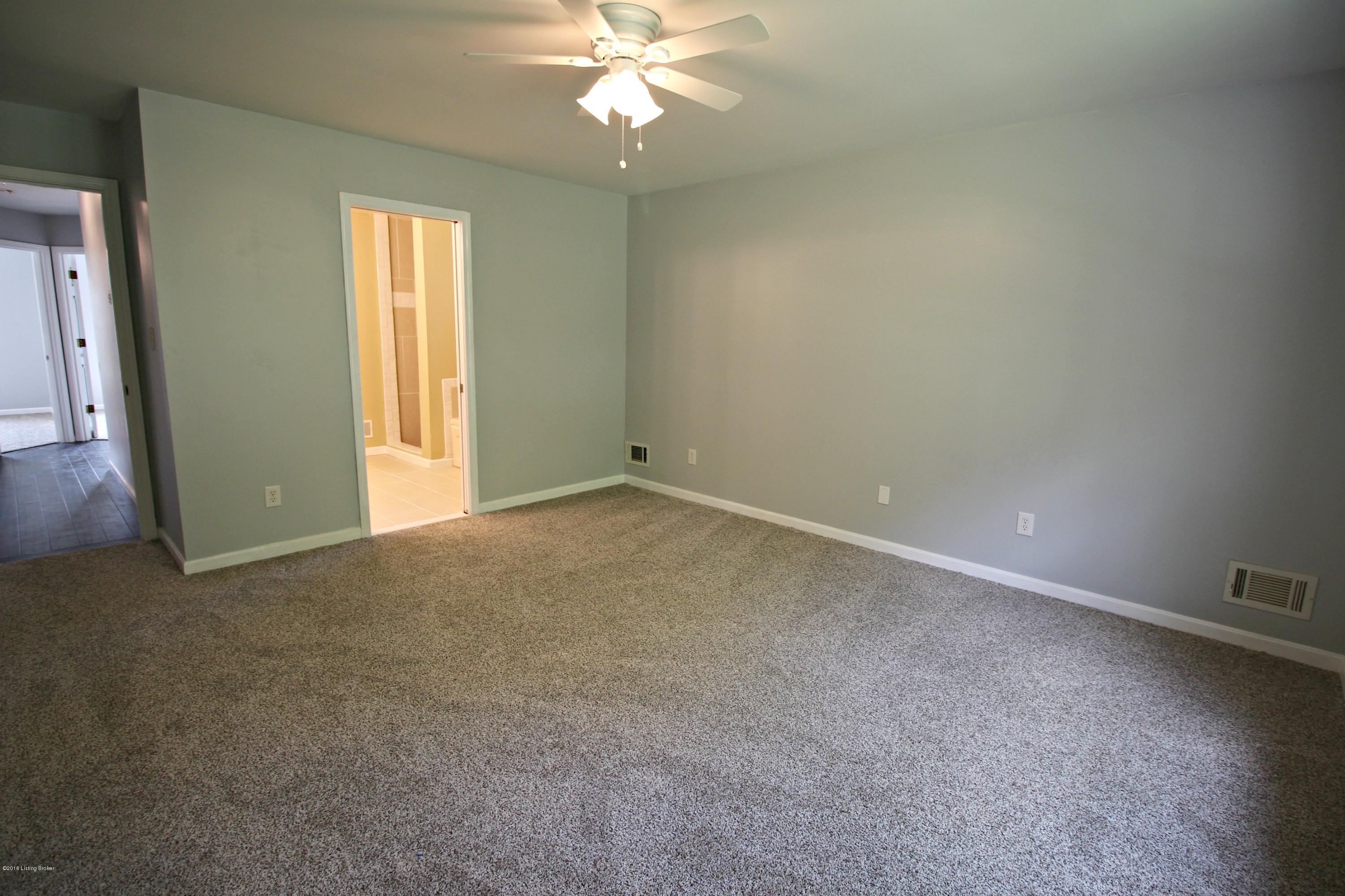 8209 Adams Run Road Louisville, KY 40228 - Photo 12 of 66 IMG_0473