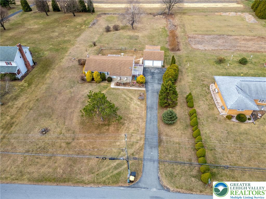 8161 Valley View Road Northampton, PA 18067 - Photo 7 of 52 Gallery Image 7
