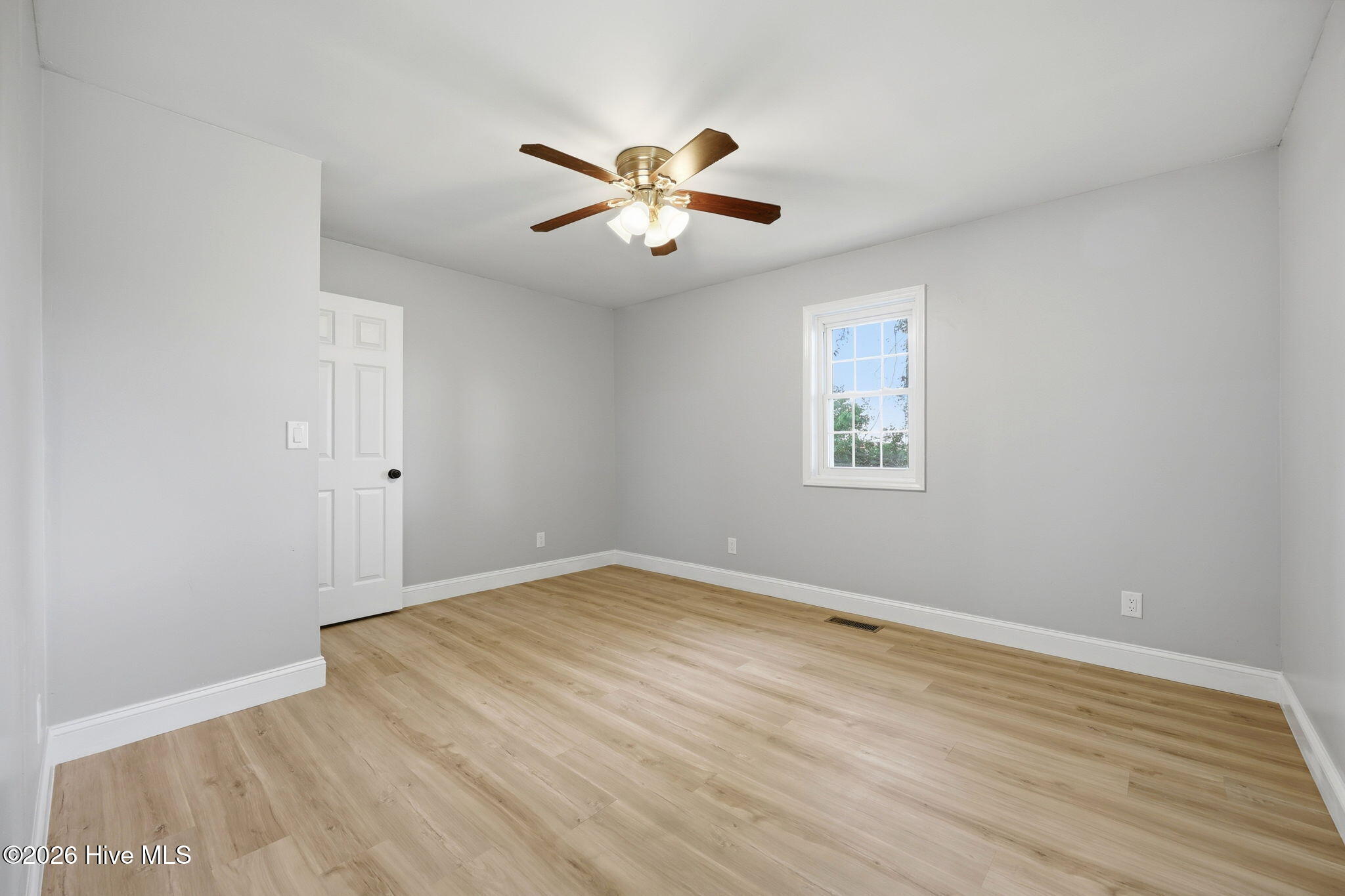 2013 Holland Road Greenville, NC 27834 - Photo 11 of 46 40-web-or-mls-IMG_0047