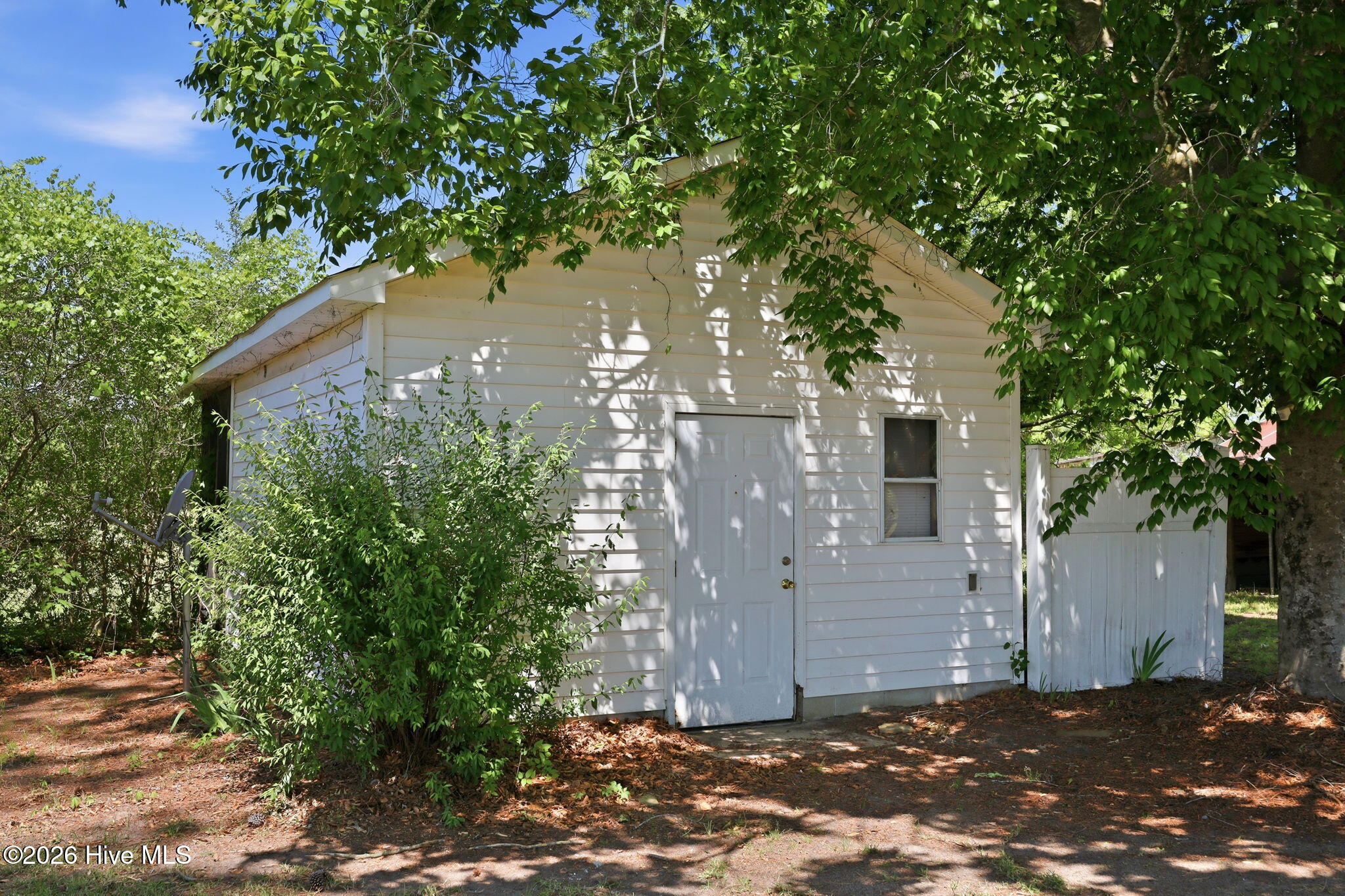 2013 Holland Road Greenville, NC 27834 - Photo 42 of 46 25-web-or-mls-IMG_0011