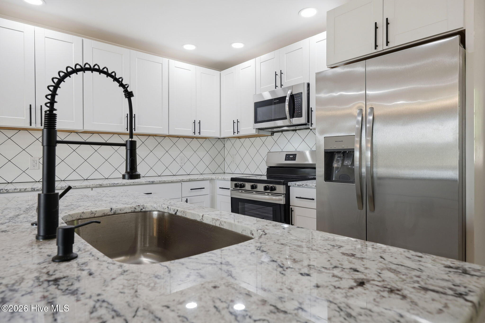 2013 Holland Road Greenville, NC 27834 - Photo 5 of 46 34-web-or-mls-IMG_0026