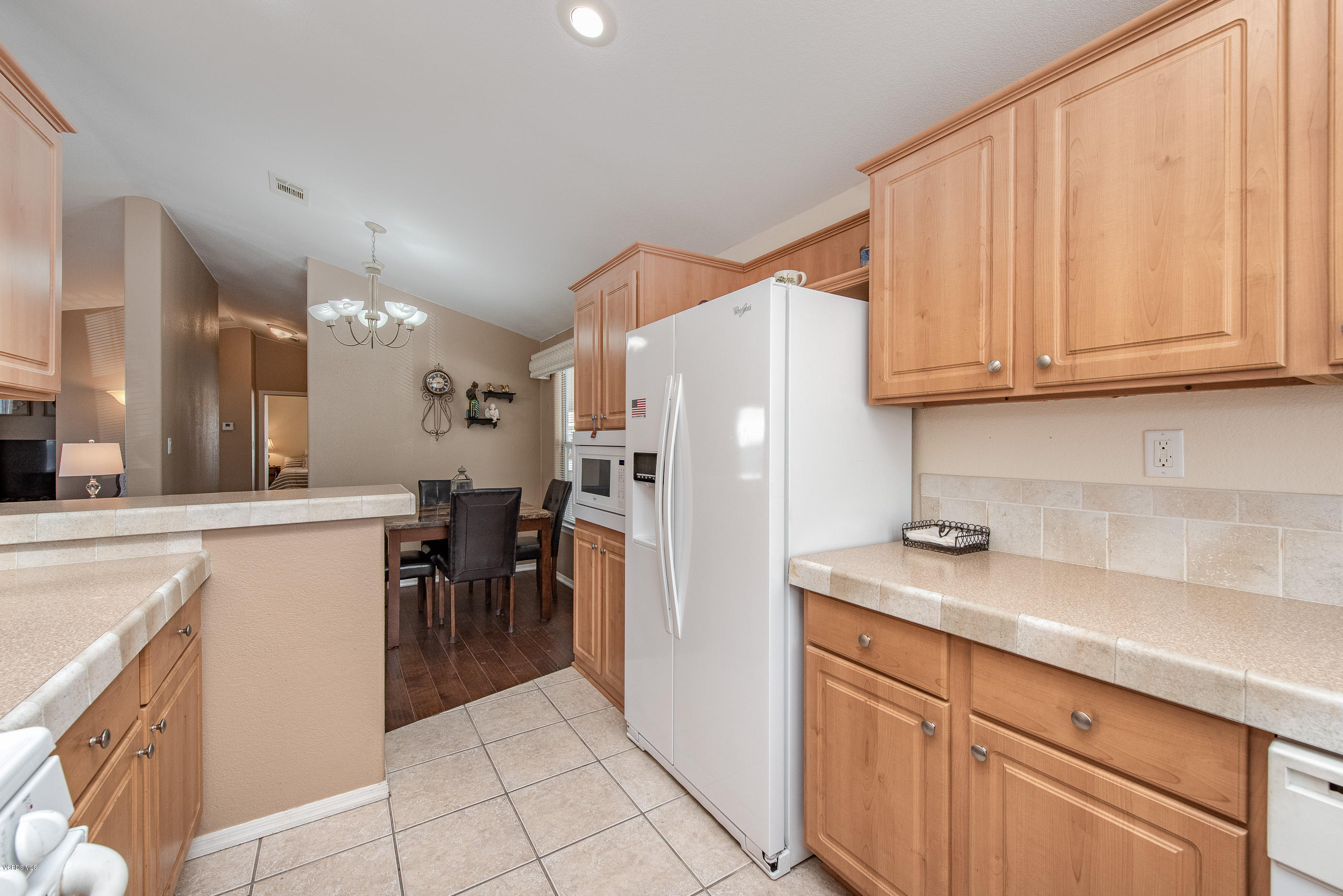 195 Tierra Rejada Road, Unit 79 Simi Valley, CA 93065 - Photo 11 of 40 195 Tierra Rejada Rd Simi Valley #79-11