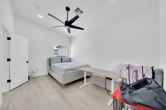 $3,000 | 3034 North 39th Street, Unit 12, Phoenix, AZ 85018