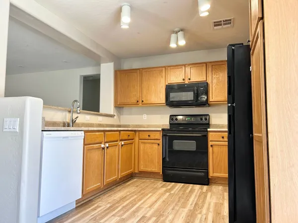 $1,795 | 2547 East San Manuel Road, San Tan Valley, AZ 85143