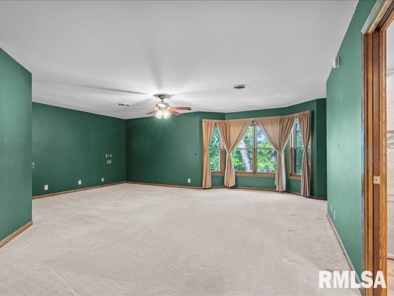 2910 Pleasant Ridge Court Bettendorf, IA 52722 - Photo 20 of 42