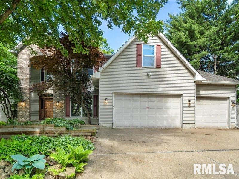 2910 Pleasant Ridge Court Bettendorf, IA 52722 - Photo 2 of 42