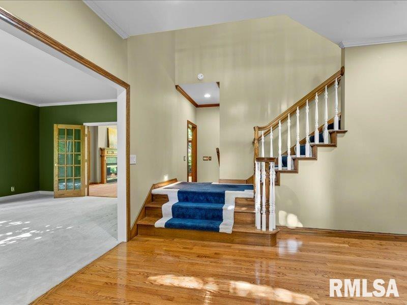 2910 Pleasant Ridge Court Bettendorf, IA 52722 - Photo 4 of 42
