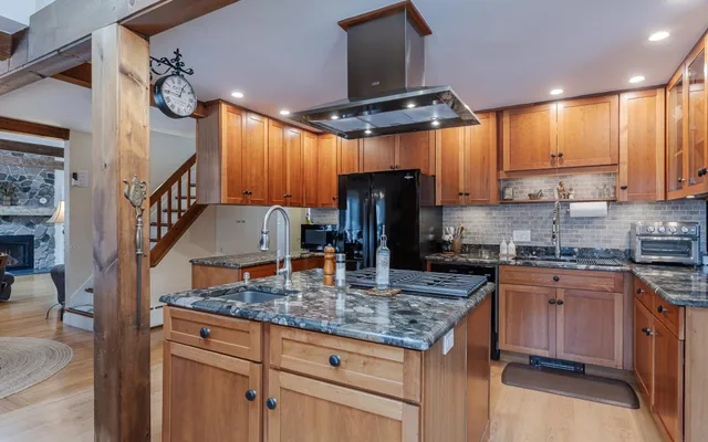 $680,000 | 145 Concord Road, Keene, NH 03431