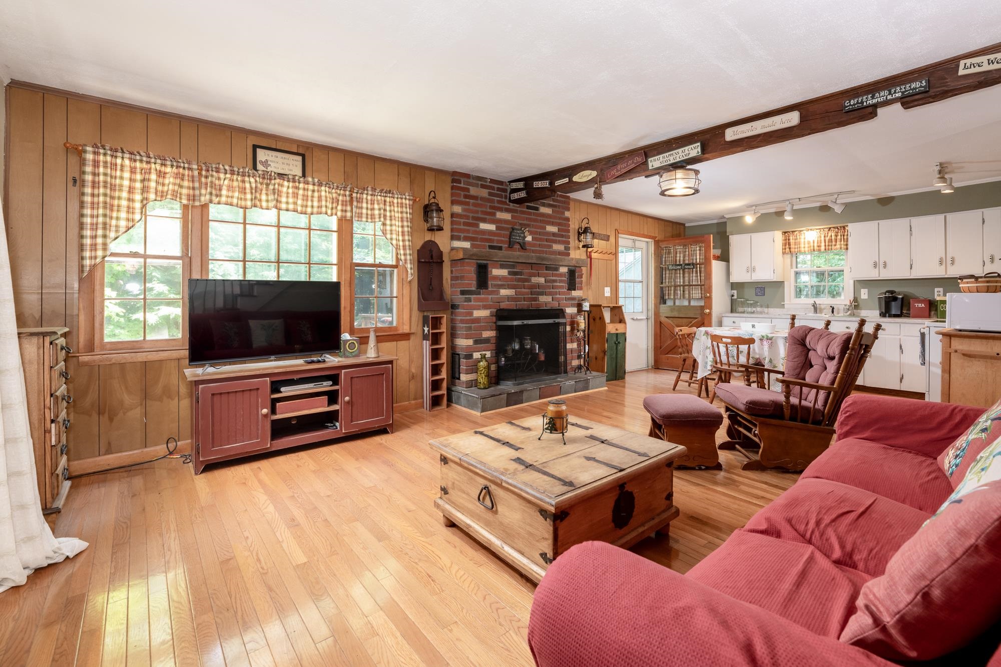 84 Maple Circle Sanbornton, NH 03269 - Photo 4 of 27