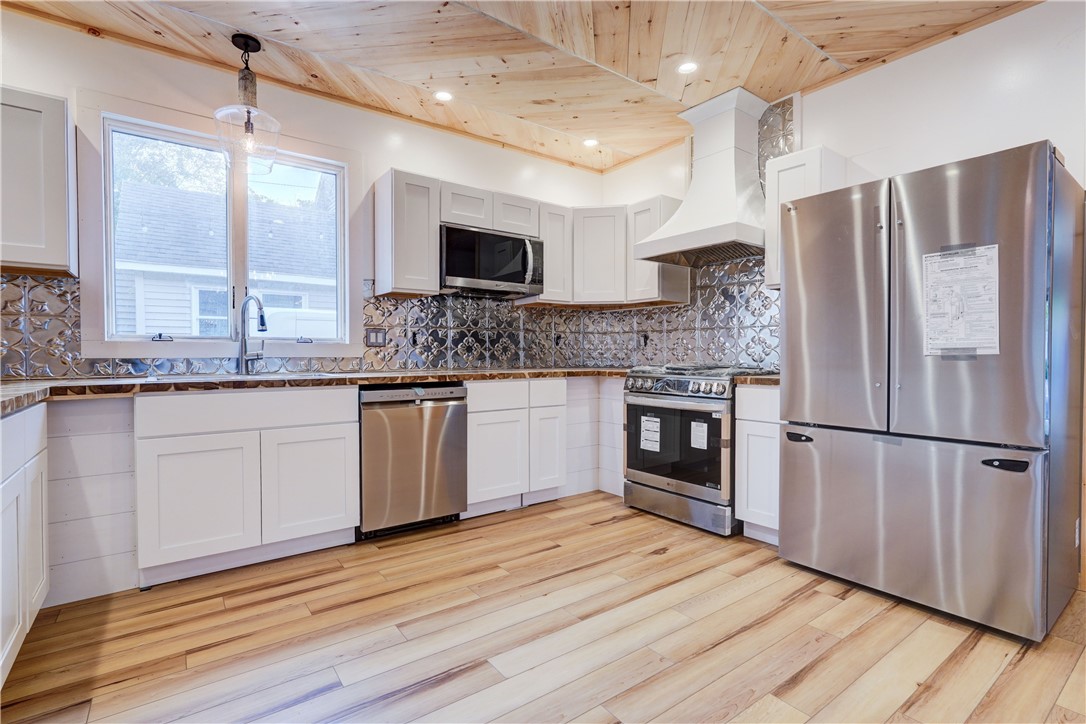 413 Caroline Street Rochester, NY 14620 - Photo 14 of 46