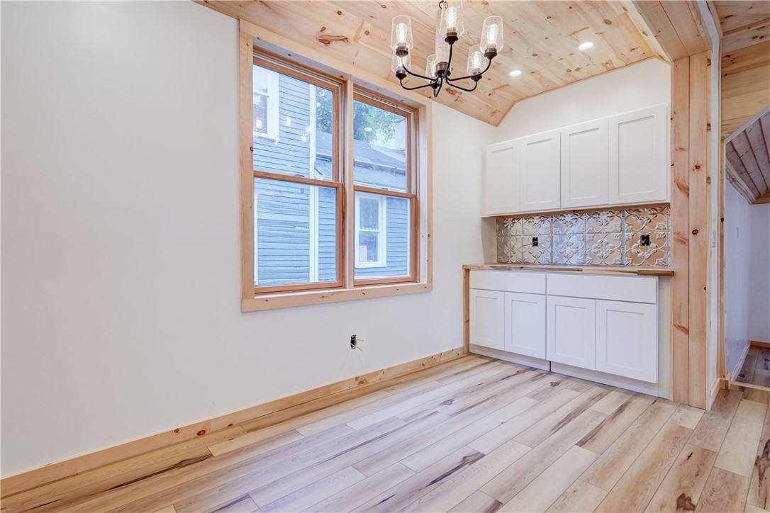 413 Caroline Street Rochester, NY 14620 - Photo 19 of 46