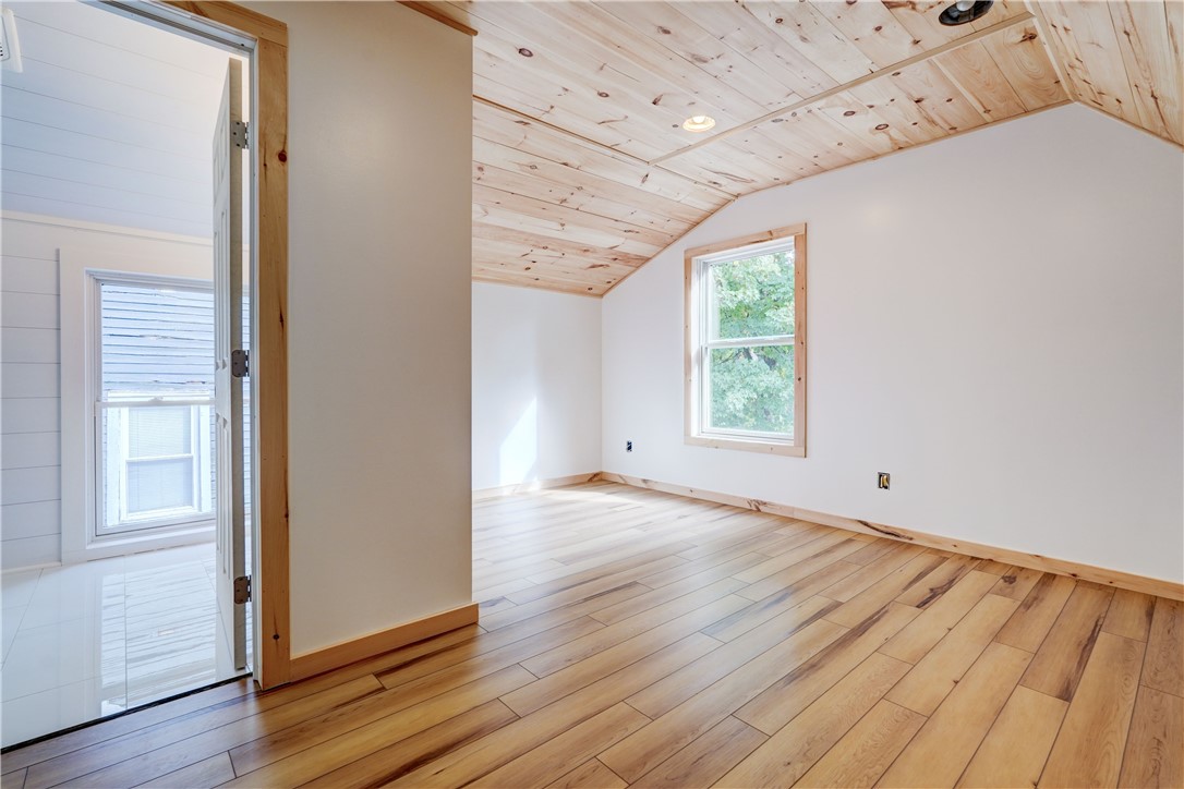 413 Caroline Street Rochester, NY 14620 - Photo 35 of 46