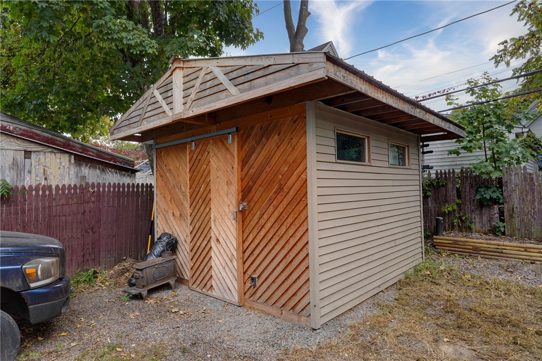 413 Caroline Street Rochester, NY 14620 - Photo 45 of 46