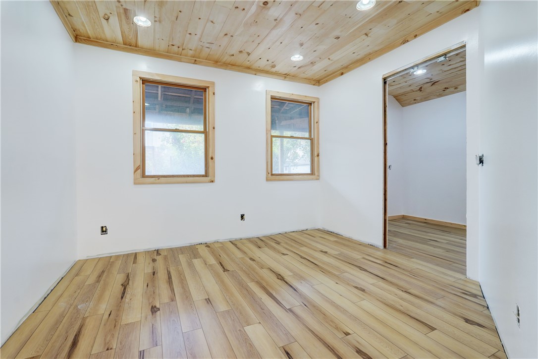 413 Caroline Street Rochester, NY 14620 - Photo 9 of 46