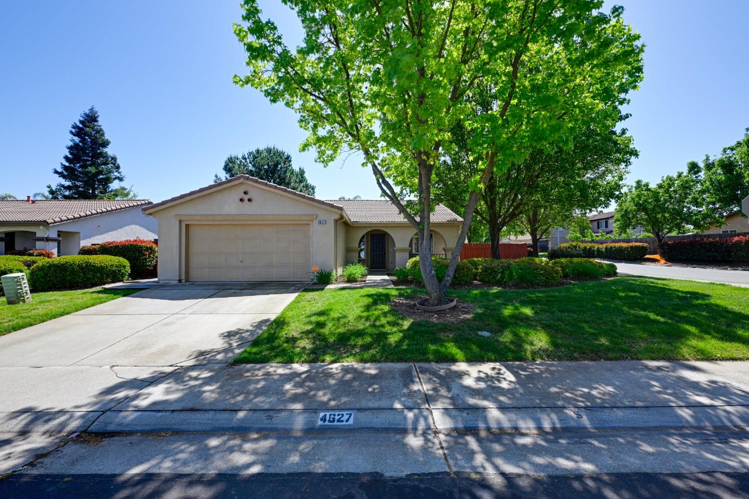 4627 Excelsior Road Mather, CA 95655 - Photo 2 of 33 a front view of a house with garden