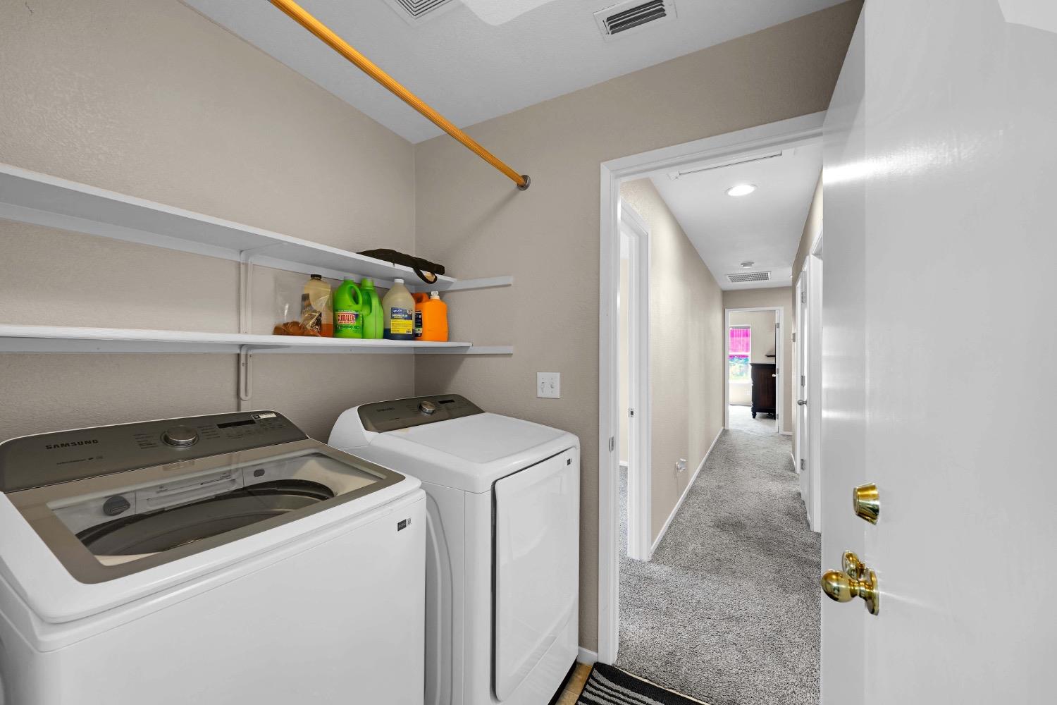 4627 Excelsior Road Mather, CA 95655 - Photo 24 of 33 a utility room with dryer and washer