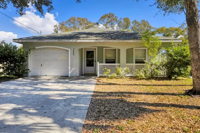 $265,000 | 3600 Central Avenue, Sarasota, FL 34234