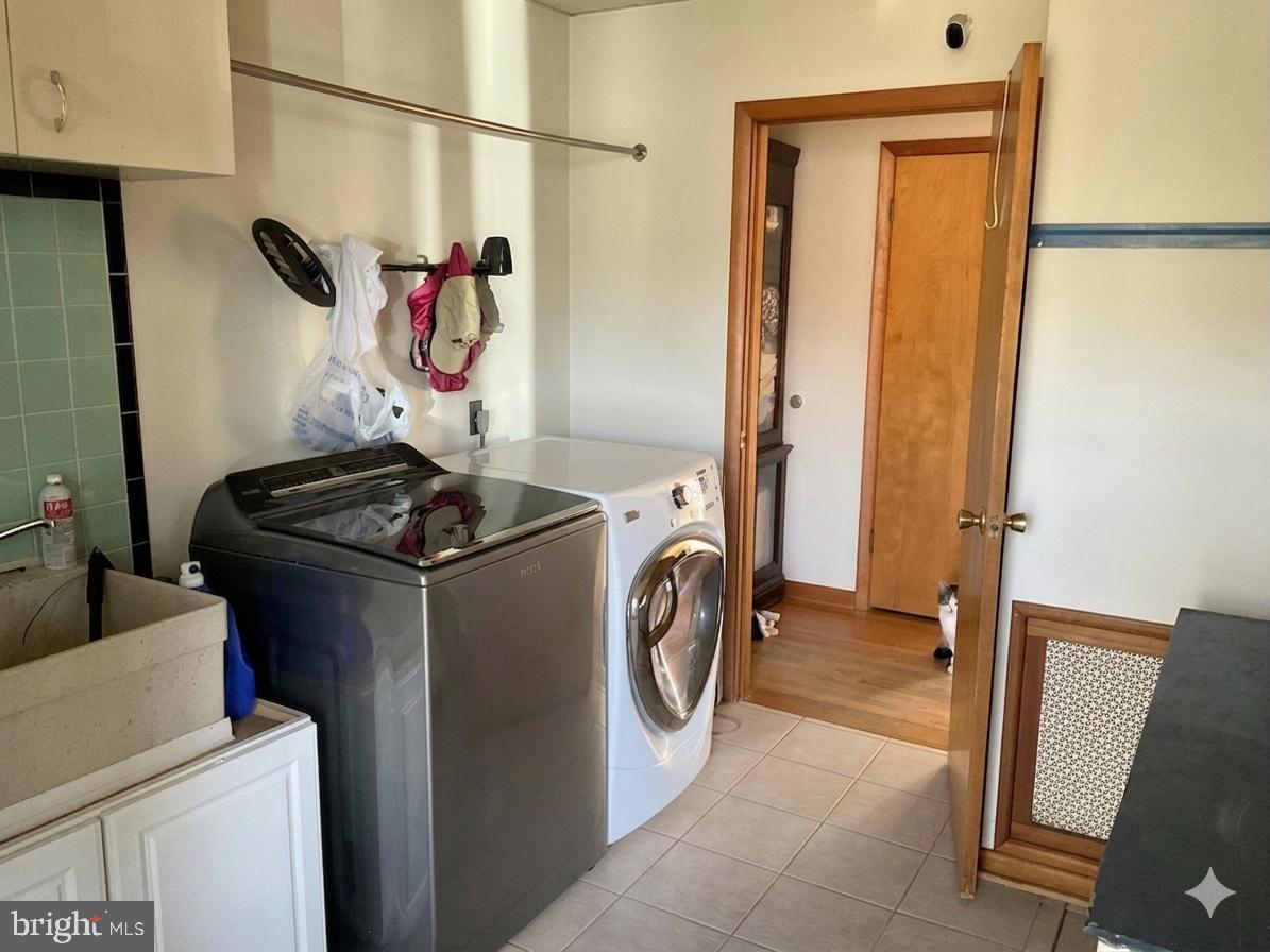 16080 Newbys Shop Road Elkwood, VA 22718 - Photo 7 of 21 a utility room with dryer and washer