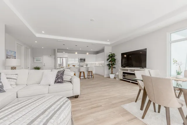 $8,000 | 41 Southwest Seminole Street, Unit 409, Stuart, FL 34994