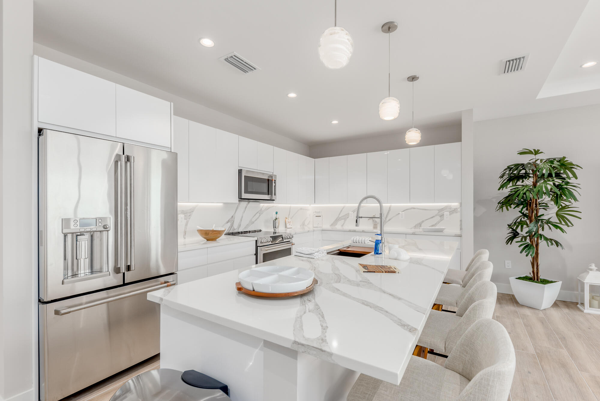 41 Southwest Seminole Street, Unit 409 Stuart, FL 34994 - Photo 5 of 25 Sailfish Cove Unit 409-8