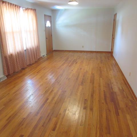 946 Monument Road Summertown, TN 38483 - Photo 11 of 19 Lots of Space in Living Room!!