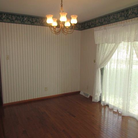 946 Monument Road Summertown, TN 38483 - Photo 17 of 19 SEPARATE FORMAL DINING ROOM